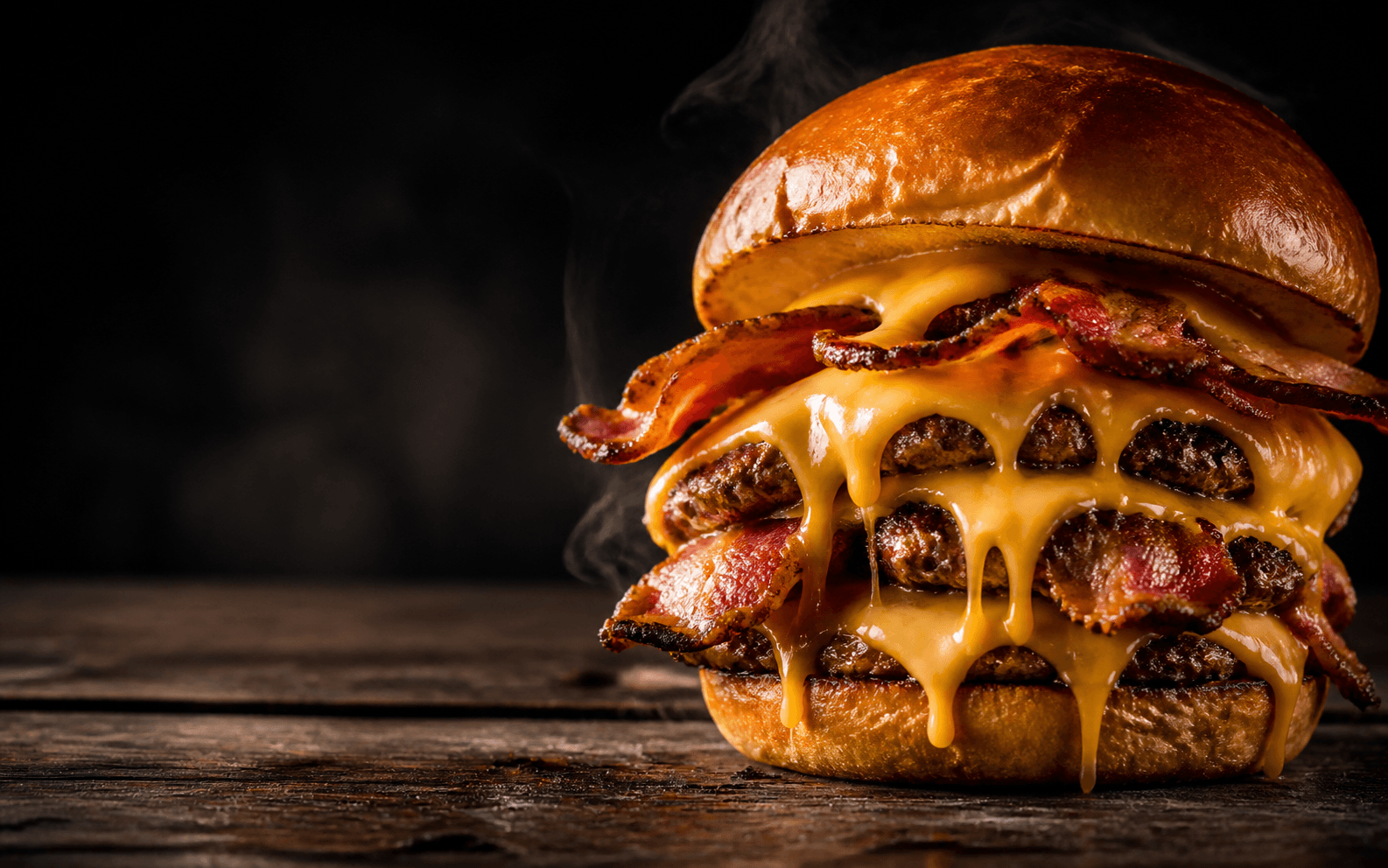 Burger com cheddar e bacon
